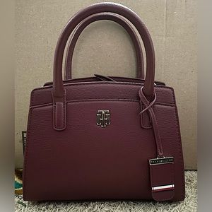 Burgundy red Tommy Hilfiger satchel, handle top purse. Only used a few times.